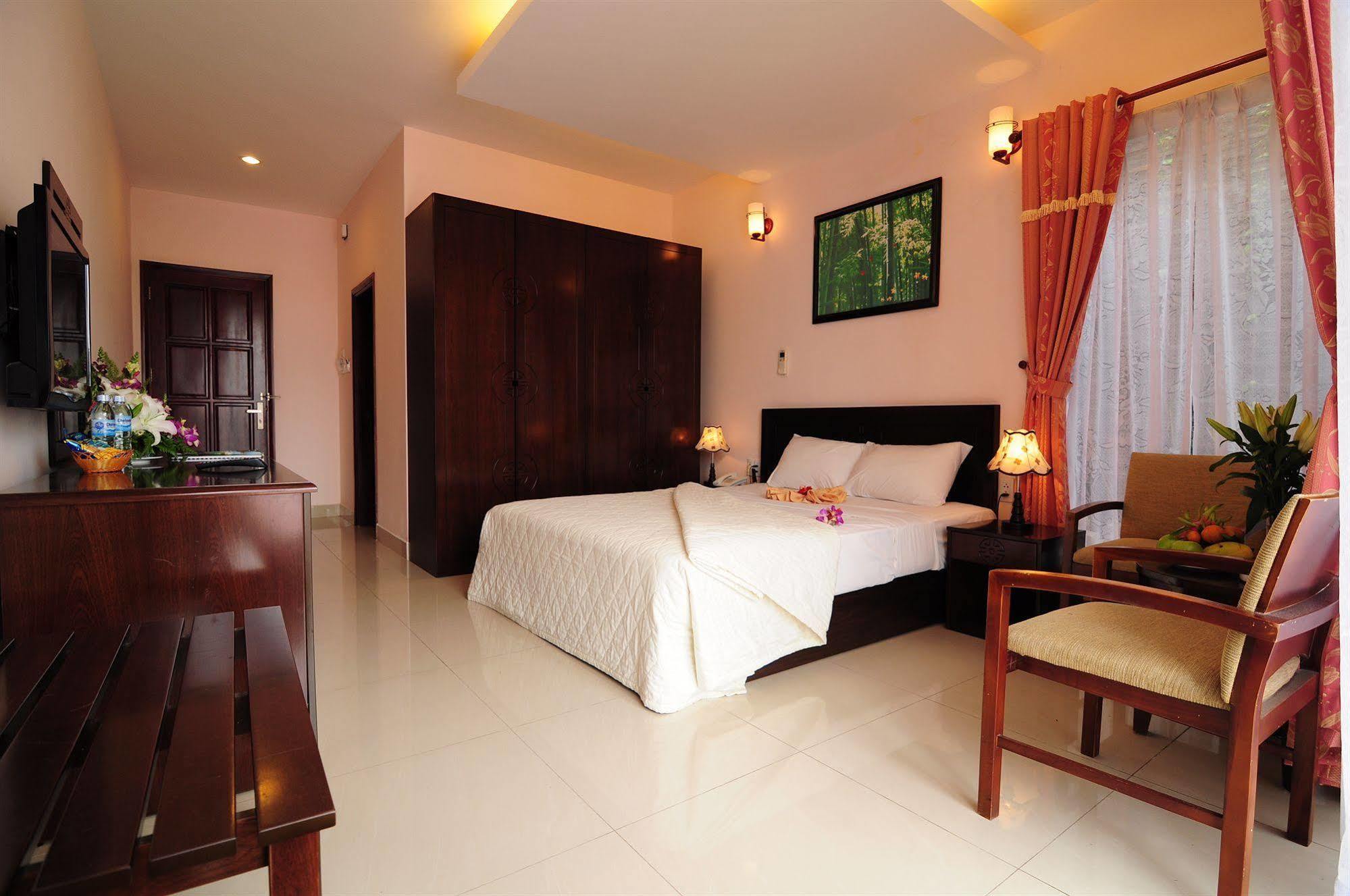 Phuoc Loc Tho 1 Hotel Хошимин Екстериор снимка