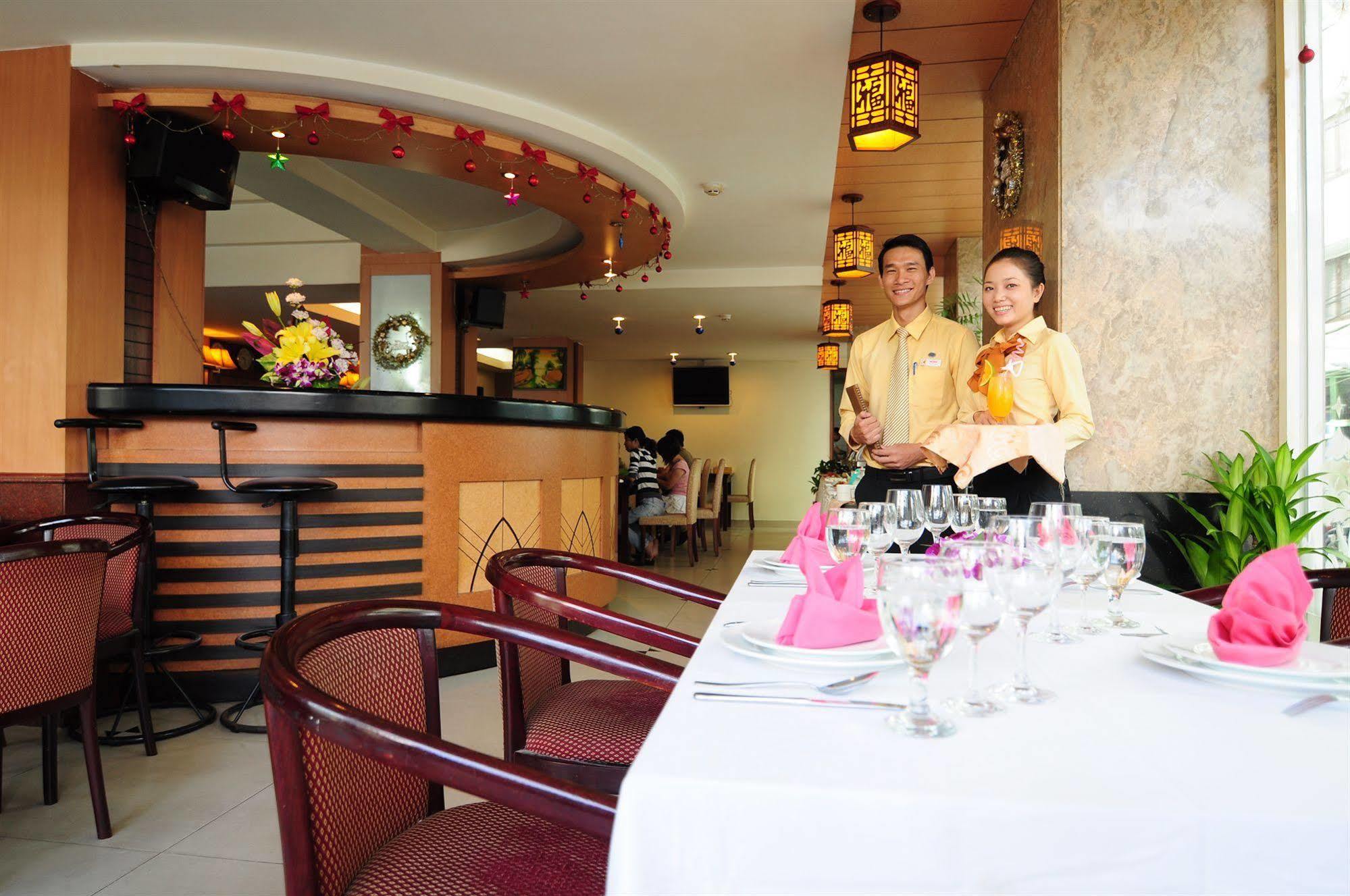 Phuoc Loc Tho 1 Hotel Хошимин Екстериор снимка